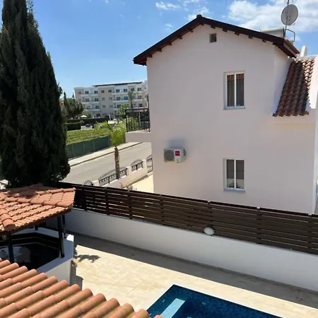 The Brilliant Πρωταράς