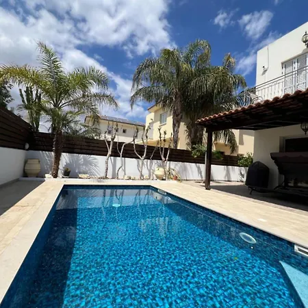 The Brilliant Βίλα